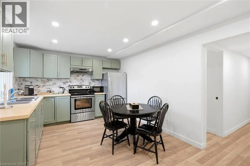 235 Southwood Drive Kitchener ON N2E 2B2