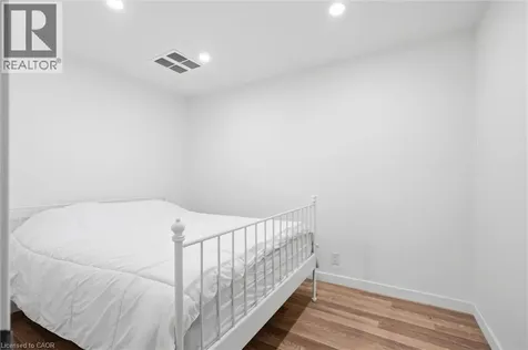 235 Southwood Drive Kitchener ON N2E 2B2