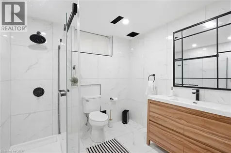 235 Southwood Drive Kitchener ON N2E 2B2