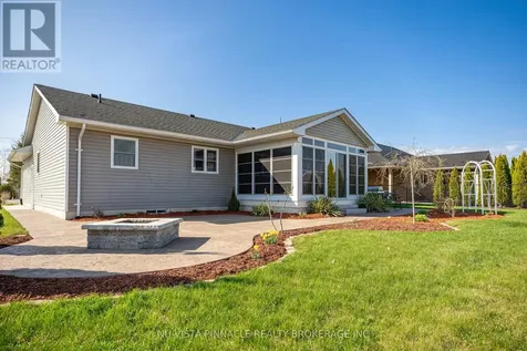 3864 St Clair Parkway St. Clair ON N0P 2B0