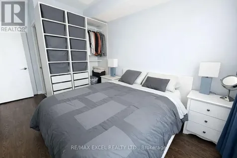 6 David Eyer Road East Richmond Hill ON L4S 0N5