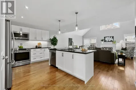11 Bigwood Crescent Port Hope ON L1A 0A4