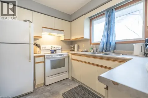 60 Austin Drive Waterloo ON N2L 3Y4
