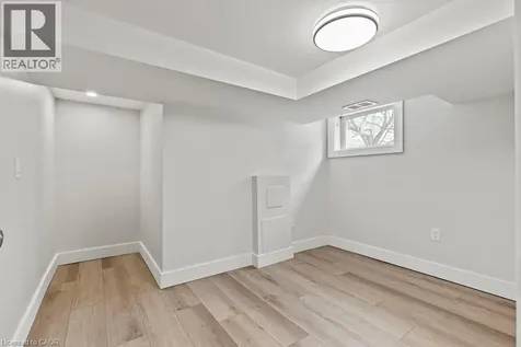 14 Dunlop Drive St. Catharines ON L2R 1A3