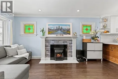14 Dunlop Drive St. Catharines ON L2R 1A3