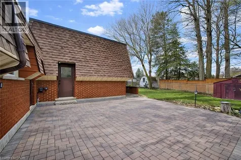 42 Culpepper Drive Waterloo ON N2L 5L1