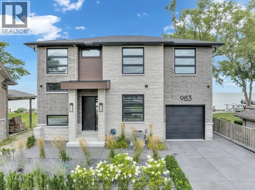 983 Lakeshore Park Road Lakeshore ON N0R 1A0