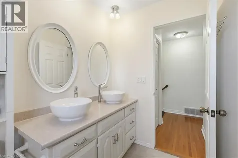 55 Berkley Crescent Simcoe ON N3Y 4M7