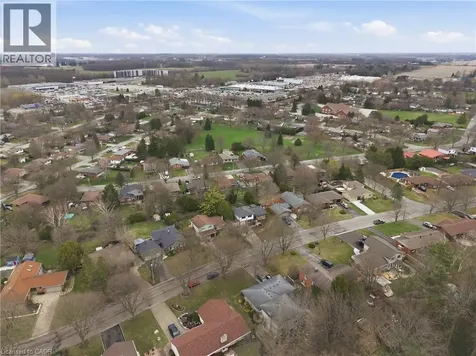 55 Berkley Crescent Simcoe ON N3Y 4M7