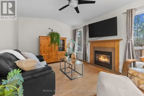 42 Nortoba Crescent Ottawa ON K2T 1H5