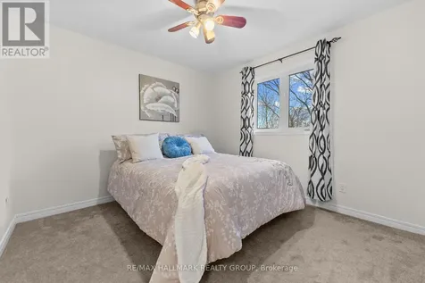 42 Nortoba Crescent Ottawa ON K2T 1H5