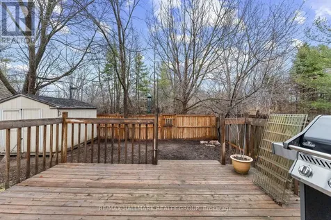 42 Nortoba Crescent Ottawa ON K2T 1H5