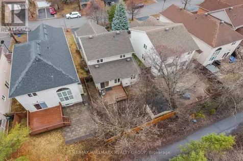 42 Nortoba Crescent Ottawa ON K2T 1H5