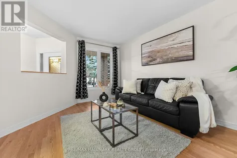 42 Nortoba Crescent Ottawa ON K2T 1H5