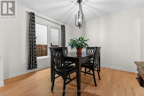 42 Nortoba Crescent Ottawa ON K2T 1H5