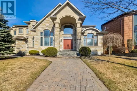453 Rahul Crescent Ottawa ON K2C 4H8