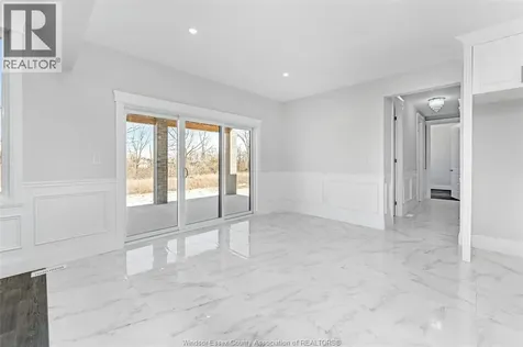 322 Benson Amherstburg ON N9V 0G7