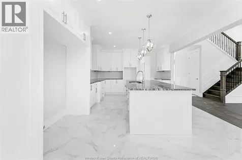 322 Benson Amherstburg ON N9V 0G7