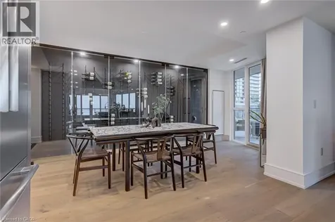 2060 Lakeshore Road Burlington ON L7R 0G2