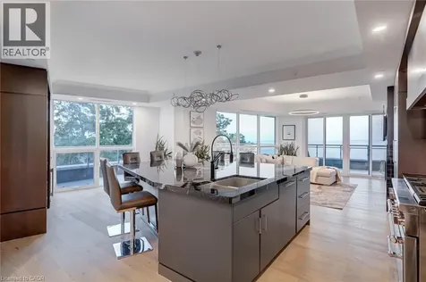 2060 Lakeshore Road Burlington ON L7R 0G2