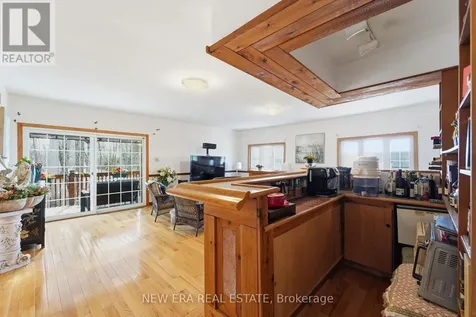 645 Hatton Avenue Selwyn ON K0L 1H0
