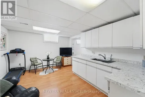 645 Hatton Avenue Selwyn ON K0L 1H0
