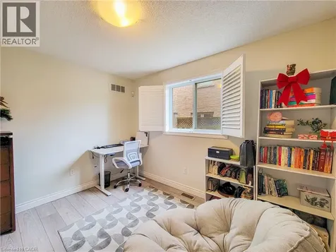 86 Margaret Avenue Hamilton ON L8G 3G5