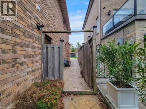 86 Margaret Avenue Hamilton ON L8G 3G5