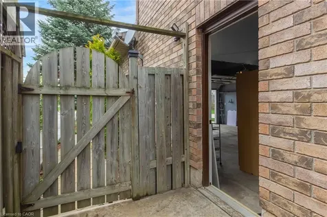86 Margaret Avenue Hamilton ON L8G 3G5