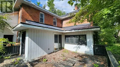 26 Lakeshore Road West Oro-medonte ON L0L 2E0