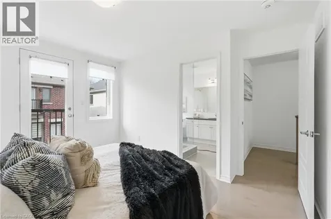4045 Saida Street Mississauga ON L5M 2S8
