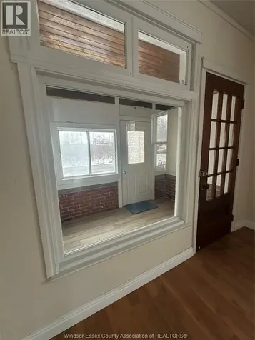 1473 South Cameron Windsor ON N9B 3C8