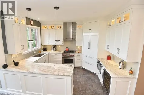 97 Sunvale Place Stoney Creek ON L8E 4Z7