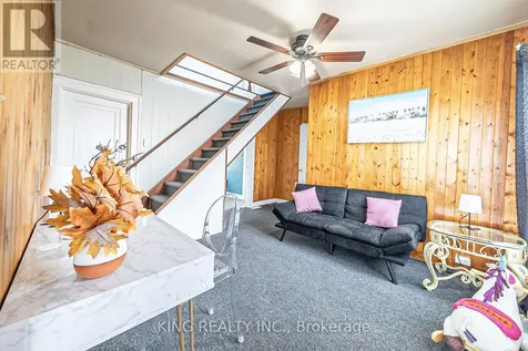 42 Wahneta Avenue Lasalle ON N9J 1T7