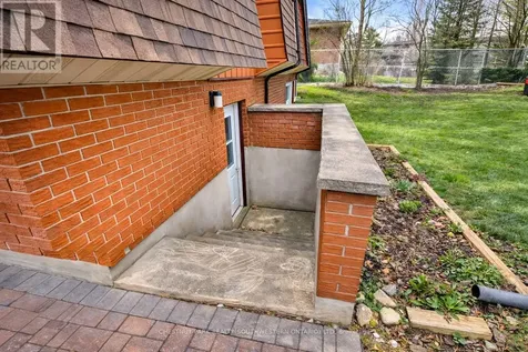 42 Culpepper Drive Waterloo ON N2L 5L1