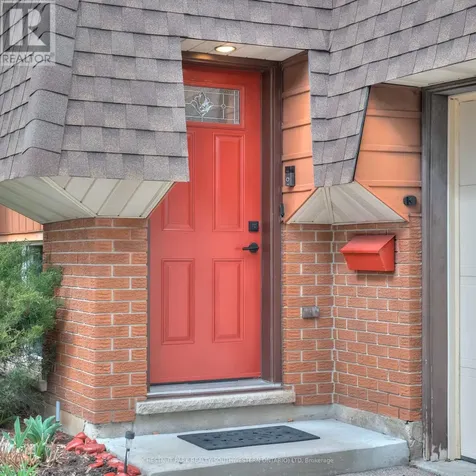 42 Culpepper Drive Waterloo ON N2L 5L1