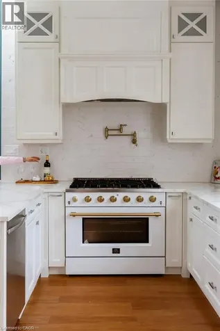347 Queen Street South Hamilton ON L8P 3T8