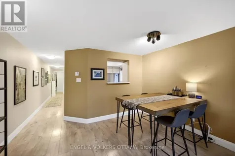 35 Robinson Avenue Ottawa ON K1N 8N8