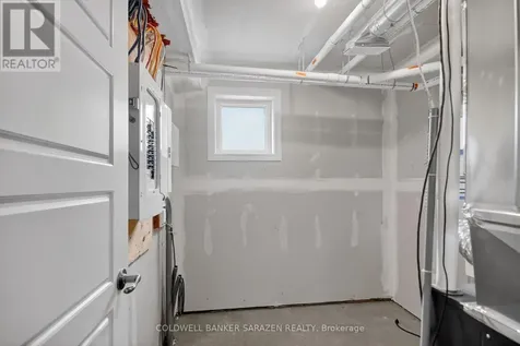 218 Pilot Private Ottawa ON K2V 0S4