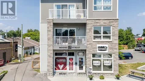 17 Moore Street Carleton Place ON K7C 2R4