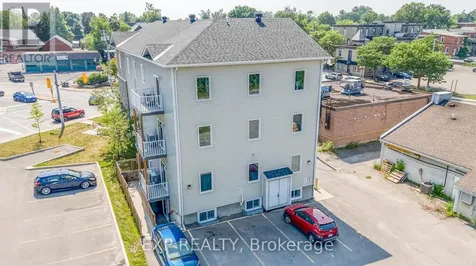 17 Moore Street Carleton Place ON K7C 2R4