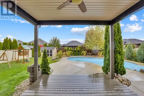 212 Jasmine Drive Lakeshore ON N8L 0T1