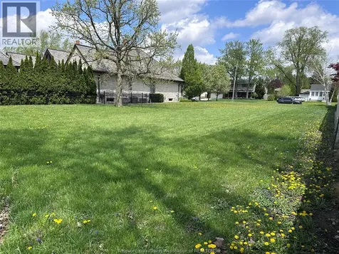 4059 Roseland Drive East Windsor ON N9G 1Y5