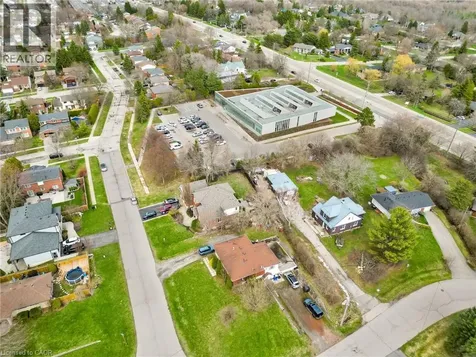 13 Mcdonald Court Waterdown ON L9H 7G1