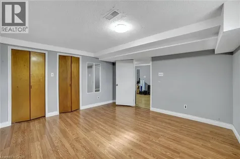 13 Mcdonald Court Waterdown ON L9H 7G1
