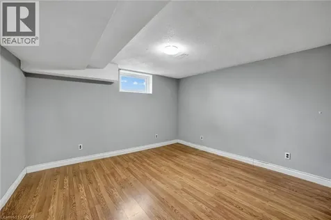13 Mcdonald Court Waterdown ON L9H 7G1