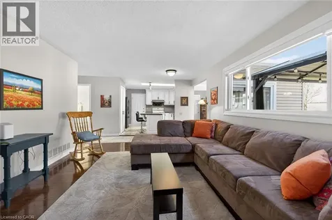 232 Silverbirch Boulevard Hamilton ON L0R 1W0