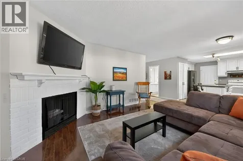 232 Silverbirch Boulevard Hamilton ON L0R 1W0