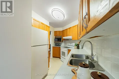 1615 Locksley Lane Ottawa ON K1J 1B6