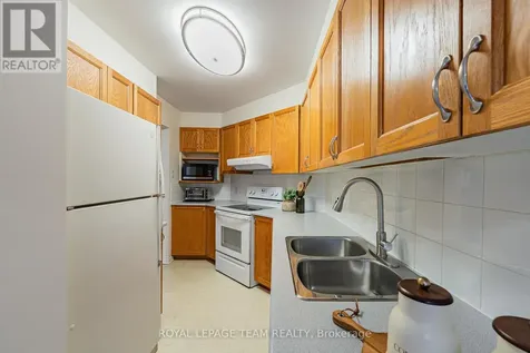 1615 Locksley Lane Ottawa ON K1J 1B6